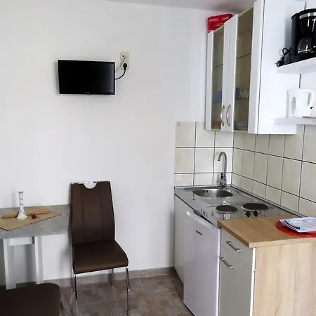 Apartment Maric *